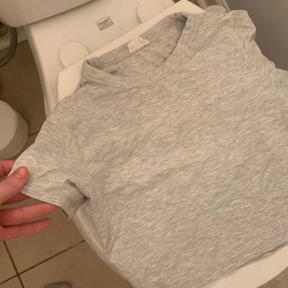 Cotton On Cropped Grey Tee